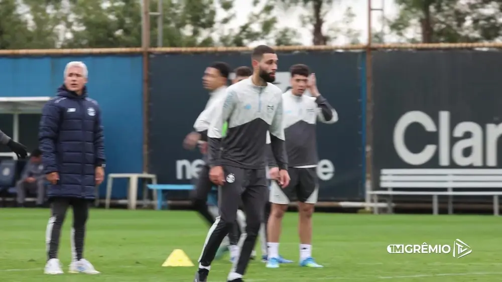 Brazil's Luis Castro leads Gremio training at Luiz Carvalho Center