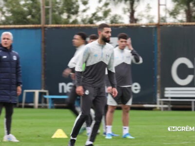 Brazil's Luis Castro leads Gremio training at Luiz Carvalho Center