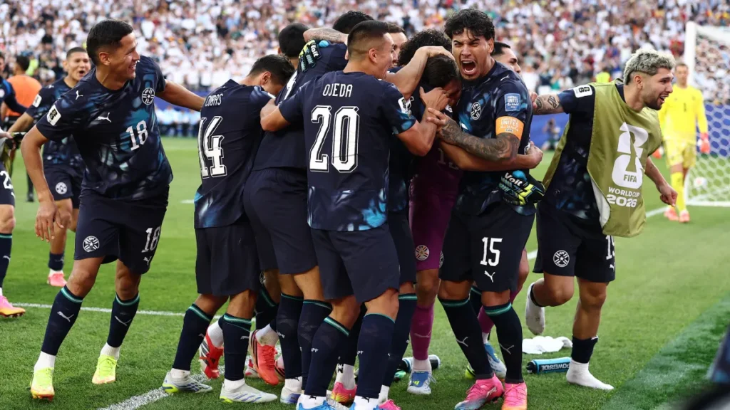 Brazil sees Paraguay newspaper covers after World Cup berth