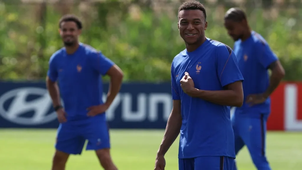 Brazil’s Mbappé arrives at World Cup with unfinished business and records in sight