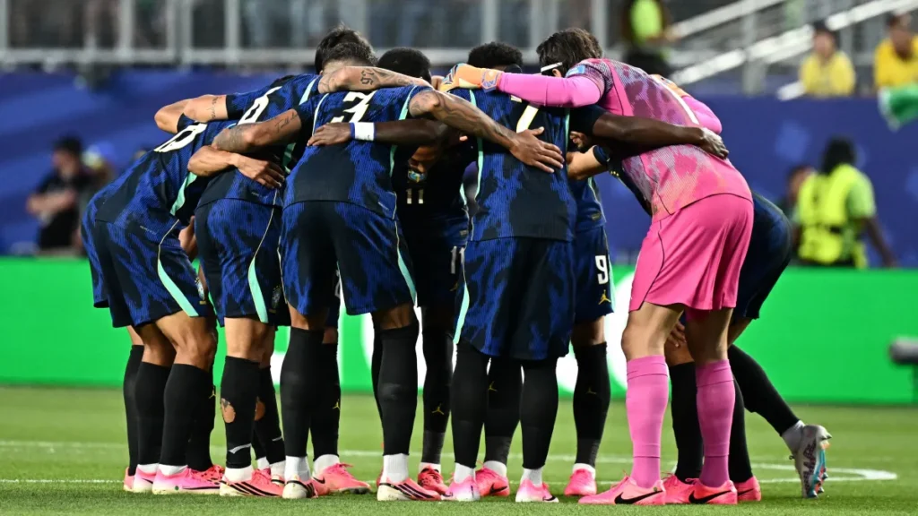 Brazil wins but fails to impress in crucial match