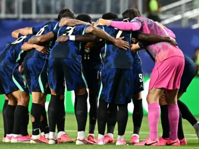 Brazil wins but fails to impress in crucial match