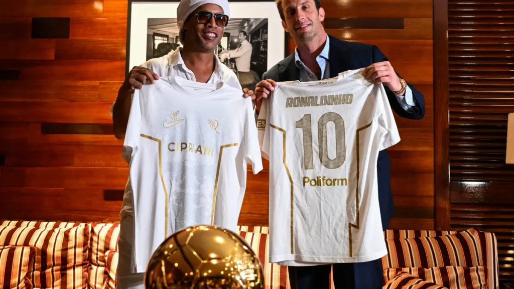 Brazilian icon Ronaldinho Gaúcho presented by Italian club for new chapter