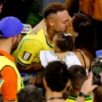 Brazil's Neymar weeps after Cup debut, embraced by family