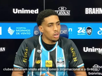 Brazil Wallace Chooses Gremio, Vows Total Commitment