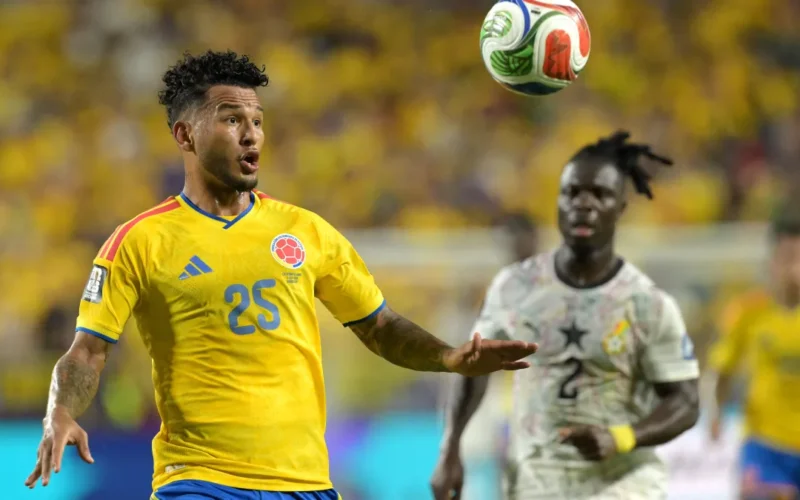 Brazil sees Suárez era as Colombia aims high at World Cup