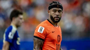 Brazil's Memphis Depay contract talks with Corinthians stall