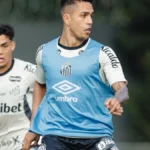 Brazil Santos mixes drills, conditioning ahead of Botafogo clash
