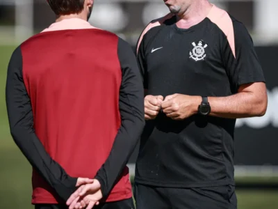 Brazil tests new lineup for Corinthians against Remo