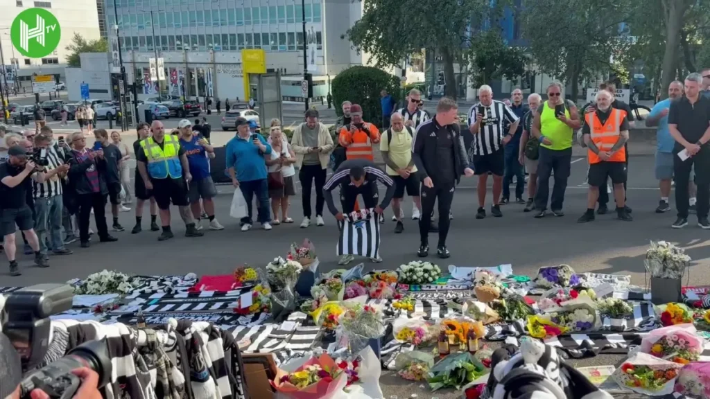 Brazil Newcastle Coach Honors Kevin Keegan at St James Park