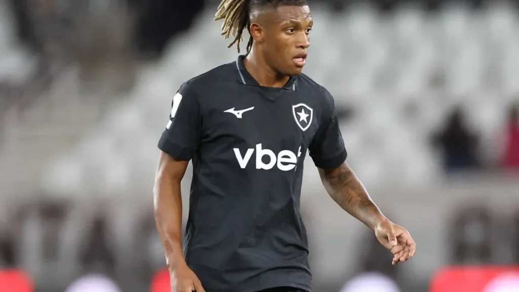 Brazil star Danilo rebukes Palmeiras, demands Botafogo respect