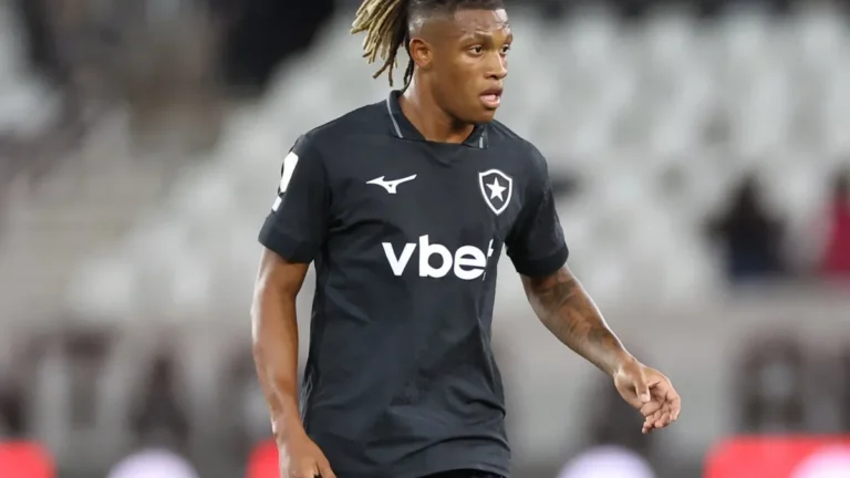 Brazil star Danilo rebukes Palmeiras, demands Botafogo respect