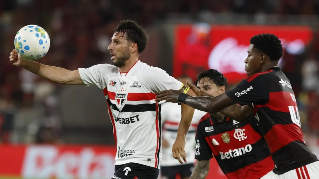 Brazil holds Flamengo but punished on set pieces