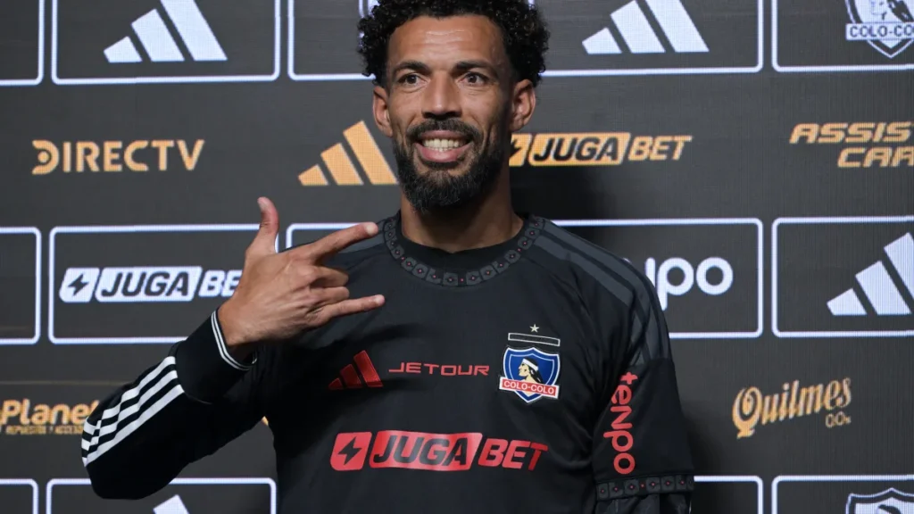 Brazil goalkeeper Vozinha joins Colo-Colo: 'I always believed I belonged at a big club