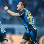 Brazil’s Marlon Celebrates Gremio Advance, Talks Return From Grave Injury