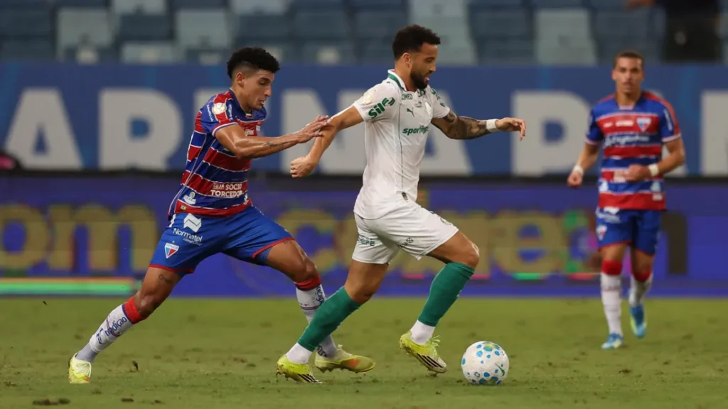 Brazil’s Palmeiras Falls Despite Felipe Anderson’s Starting Chance