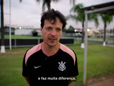 Brazil coach Diniz urges fans to fuel comeback bid