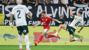Brazil Beats Internacional 2-1 in Copa do Brasil Thriller