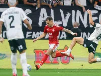 Brazil Beats Internacional 2-1 in Copa do Brasil Thriller