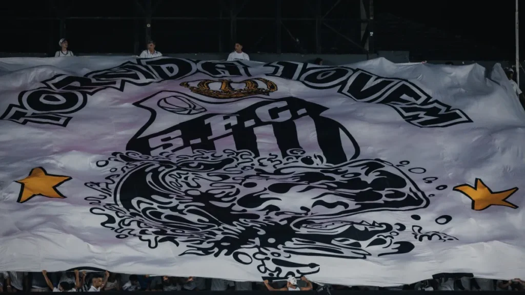 Brazil Santos Fan Group Protests Outside Locker Room, Blasts Teixeira