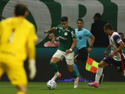 Brazil’s Palmeiras wastes chances, pays for late-game lapse
