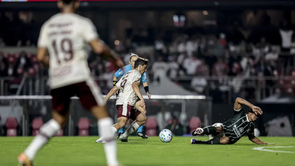 Brazil Sao Paulo Struggles as Pablo Maia Scores in Low-Impact Match
